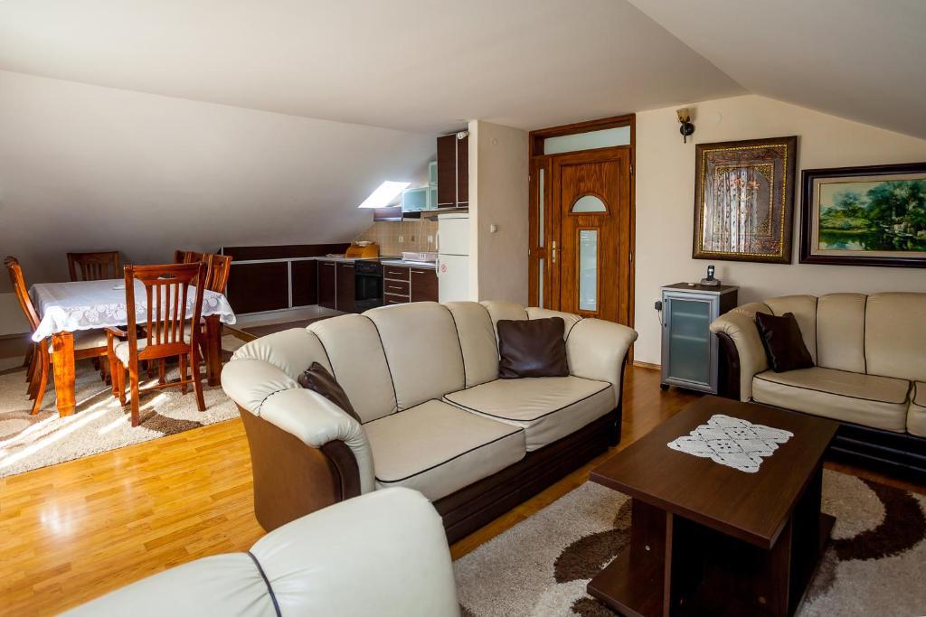 Apartments Ratkovic Tivat Ngoại thất bức ảnh