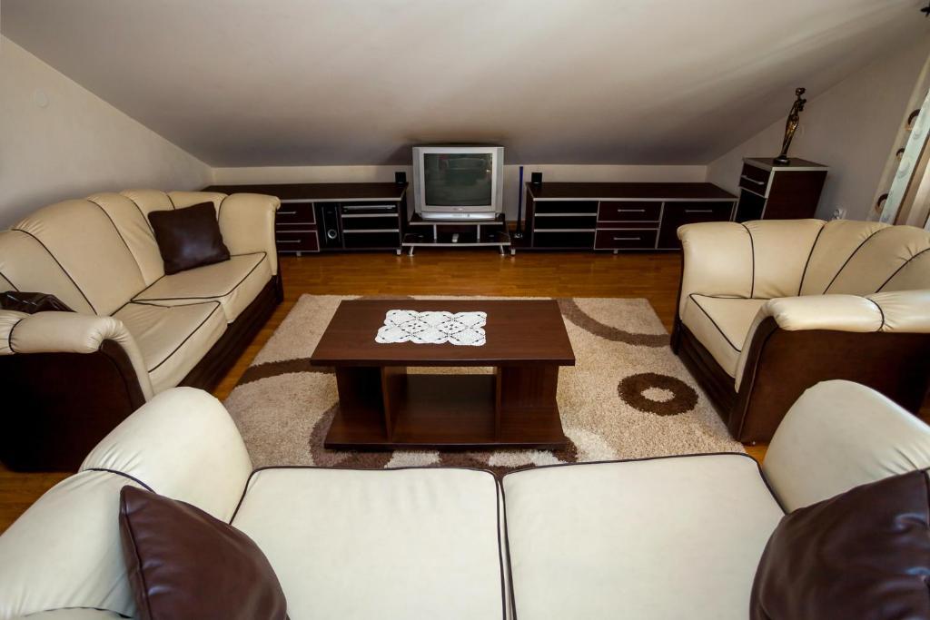 Apartments Ratkovic Tivat Ngoại thất bức ảnh