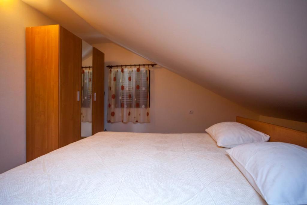 Apartments Ratkovic Tivat Ngoại thất bức ảnh